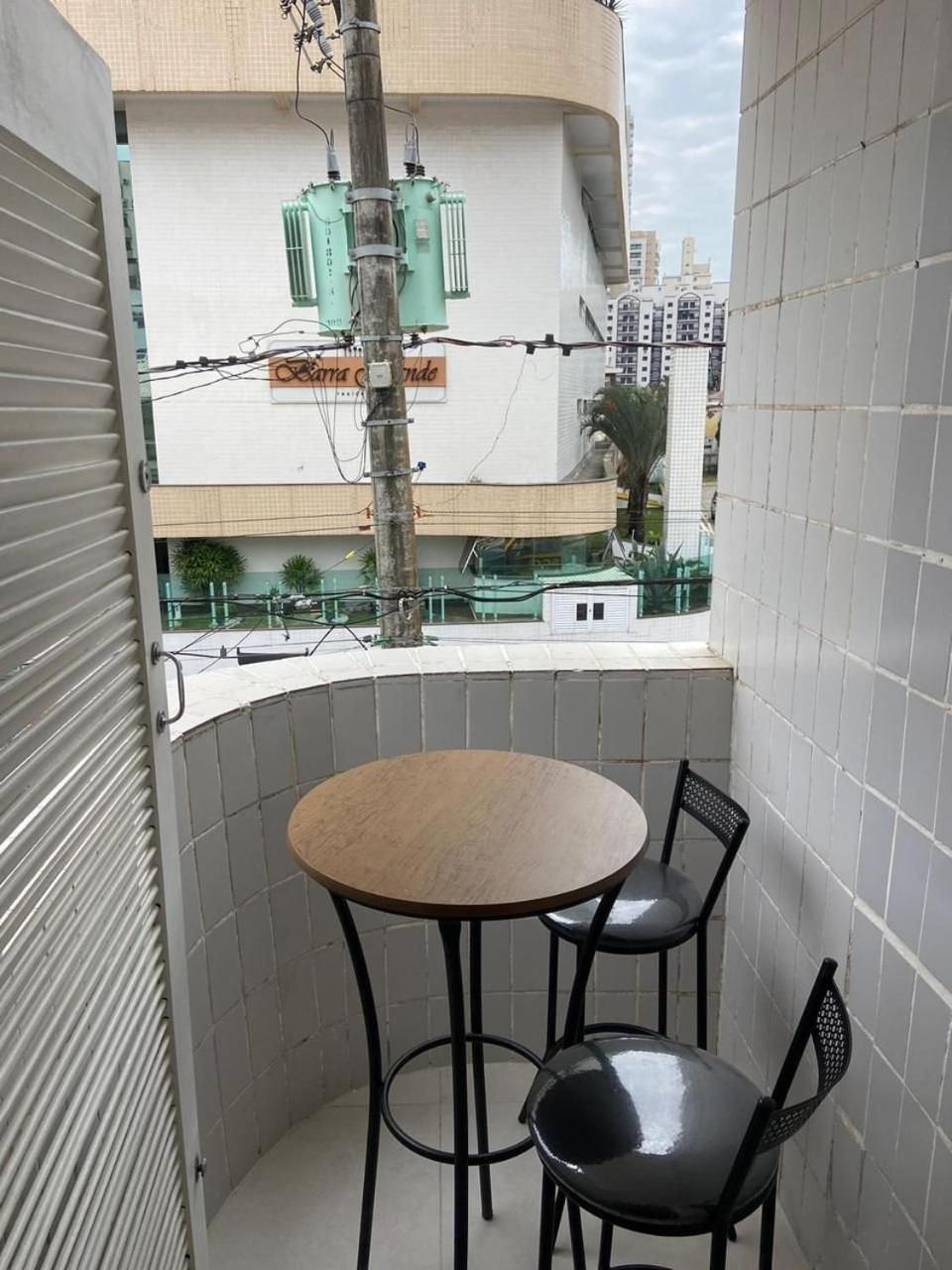 Canto Forte- Suite C/Varanda - Ate 5 Hospedes- Garagem - Wi Fi E 200 Metros Da Praia, 50 Metros Da Av Gastronomica Da Pg Praia Grande (Santos) Exterior foto